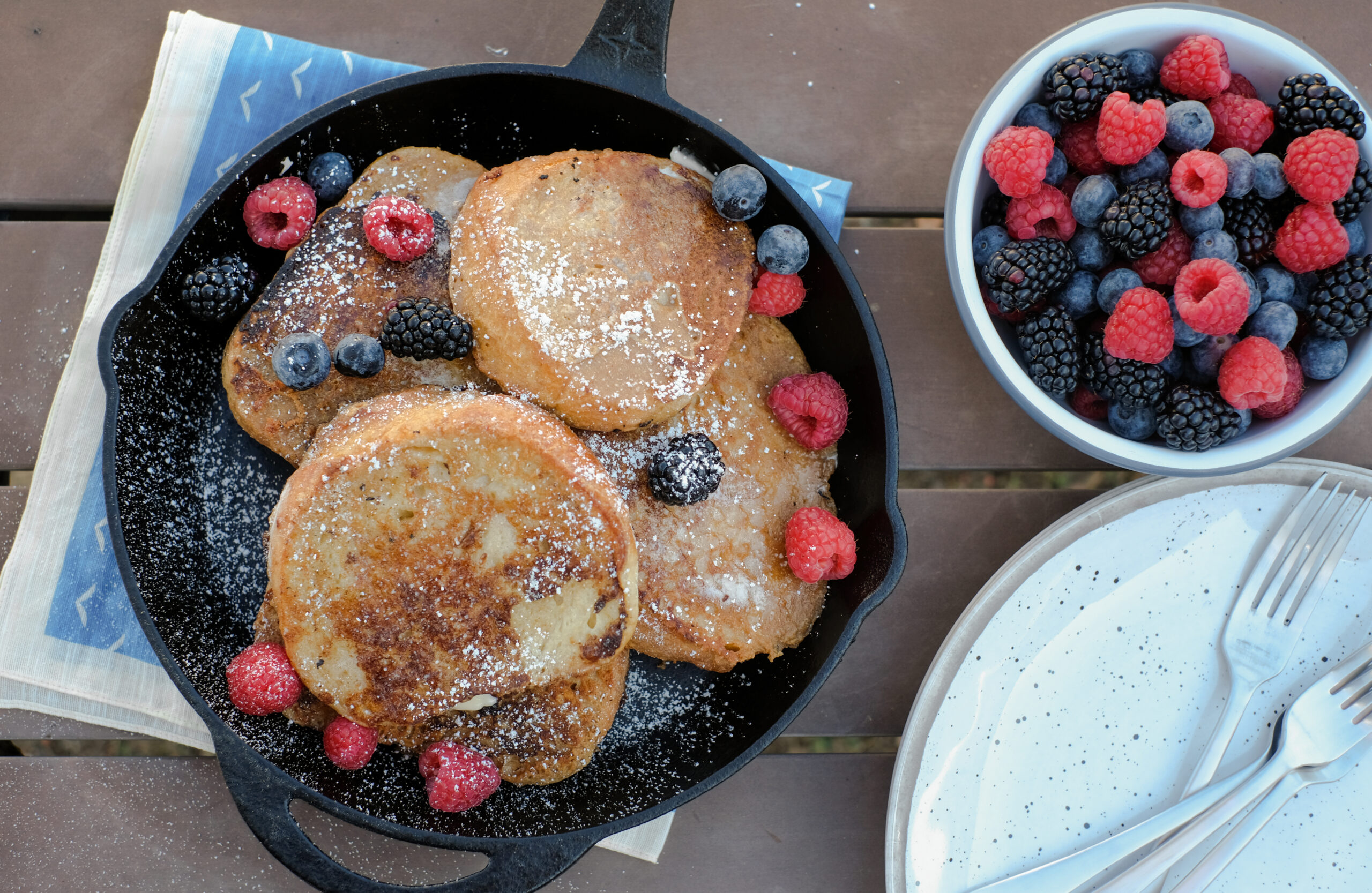 French Toast with berries and maple syrup