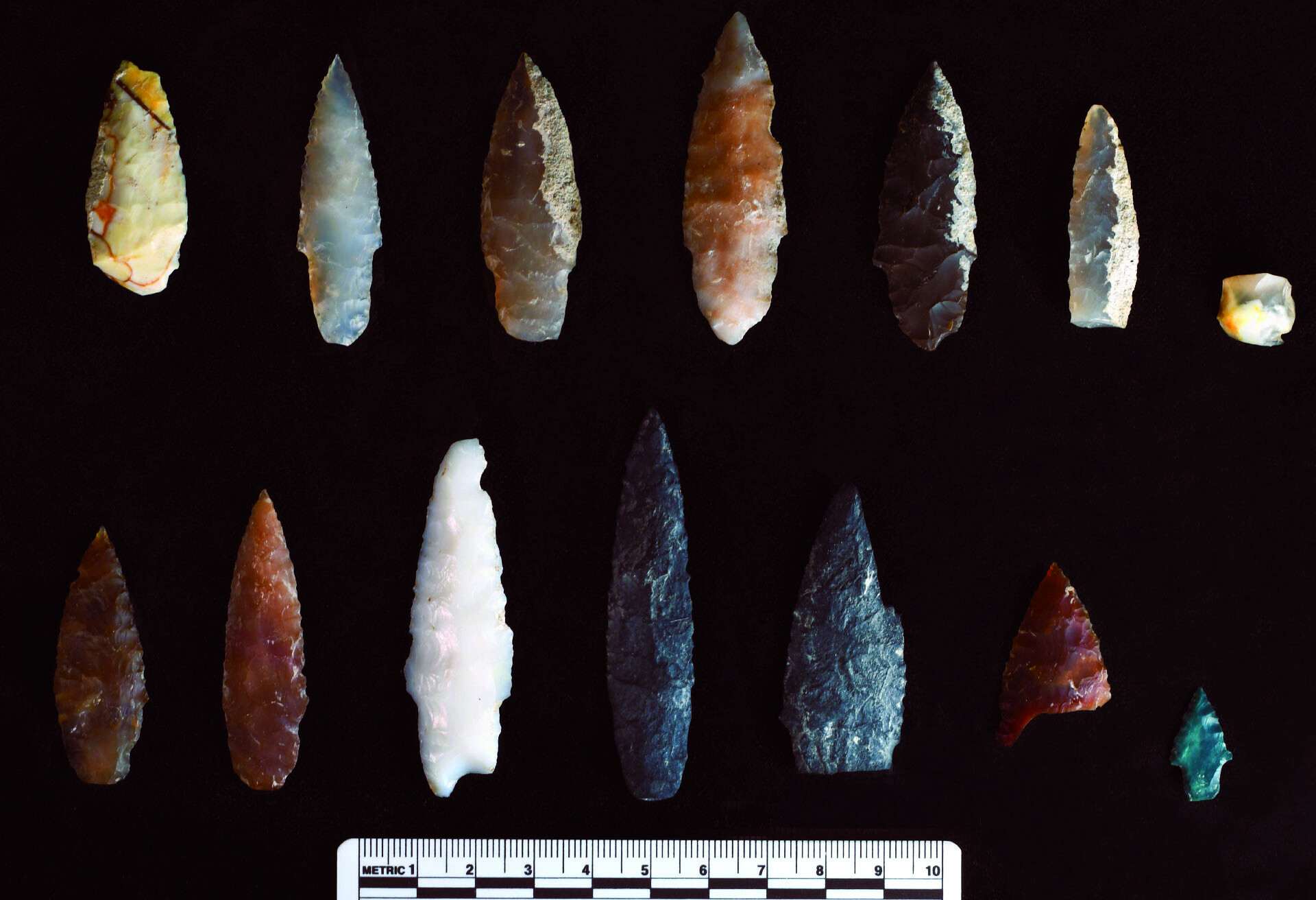 Cooper's Ferry projectile points and sketches of Hokkaido points